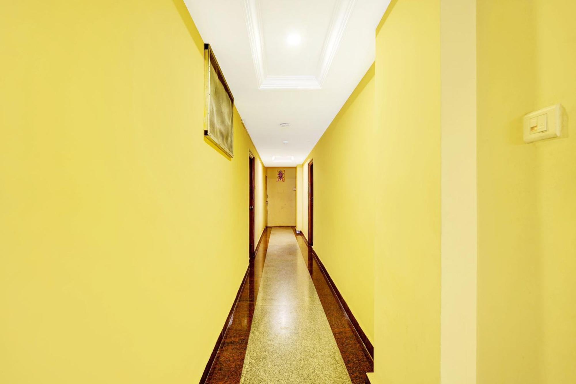 Super Hotel O Padmavathi Puram Near Railway Station Tirupati Exterior photo